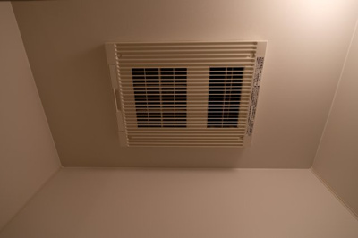 【設備】 | スカイパーク椿森 | 浴室乾燥機
同タイプ別室、現況優先といたします