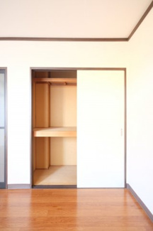 【収納】 | アシュール・レイ | ※同タイプ別室の画像です　現況優先でご了承ください