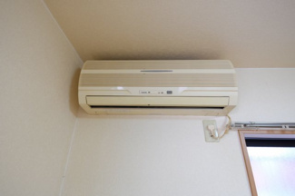 【設備】 | 穴川ハウス | エアコン付きです