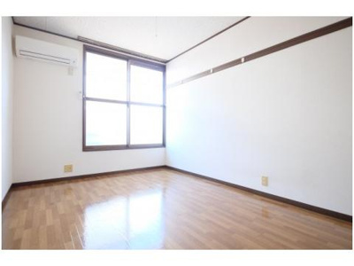 【洋室】 | グランデュール吉野Ⅰ | 同タイプの別室の画像です　現況優先でご了承ください