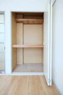 【収納】 | クレール・ソノ | 同タイプ別室の画像です　現況優先でご了承ください