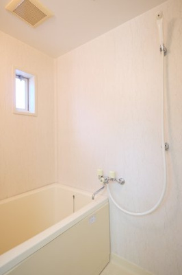 【浴室】 | クレール・ソノ | 同タイプ別室の画像です　現況優先でご了承ください