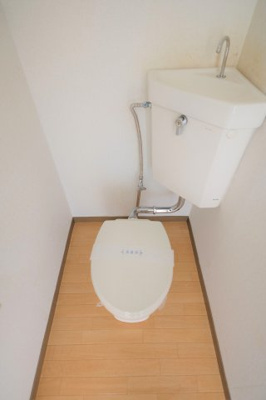 【トイレ】 | 如月ハウス | 同タイプの別室画像です　現況優先でご了承ください