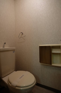 【トイレ】 | ミラ轟 | 同タイプの別室画像です　現況優先でご了承ください