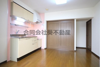 【居間・リビング】 | ミラ轟 | 同タイプの別室画像です　現況優先でご了承ください