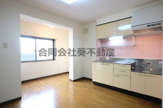 【キッチン】 | ミラ轟 | 同タイプの別室画像です　現況優先でご了承ください