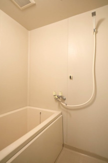 【浴室】 | ミラ轟 | 同タイプの別室画像です　現況優先でご了承ください