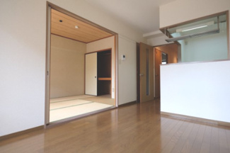 【居間・リビング】 | メゾン古奈 | 同タイプ別室、現況優先とします