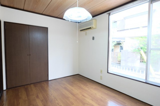 【居間・リビング】 | ロイヤルハイツ斉藤 | 同タイプ別室の画像です　現況優先でご了承ください