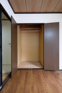 【収納】 | ロイヤルハイツ斉藤 | 同タイプ別室の画像です　現況優先でご了承ください