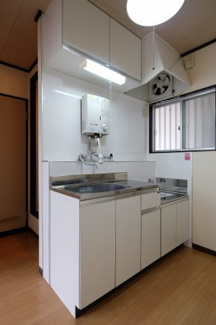 【キッチン】 | ロイヤルハイツ斉藤 | 同タイプ別室の画像です　現況優先でご了承ください