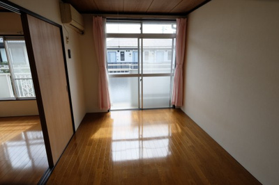 【洋室】 | コーポｆ | 202号室の画像です　現況優先でご了承ください