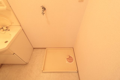 【洗面所】 | グランドゥールⅠ | 室内洗濯機置場です