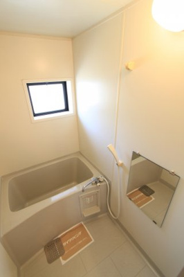 【浴室】 | グランドゥールⅠ | お風呂です