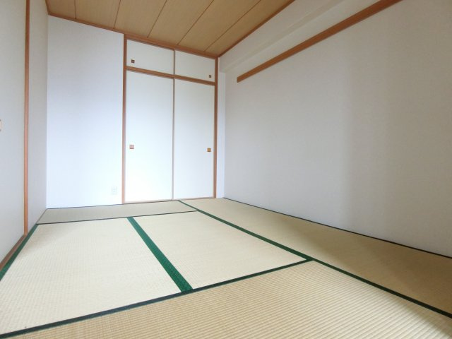 エバーランドシティ新・泉北の和室