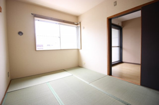 【和室】 | 南向きの明るい日差しが差し込む和室