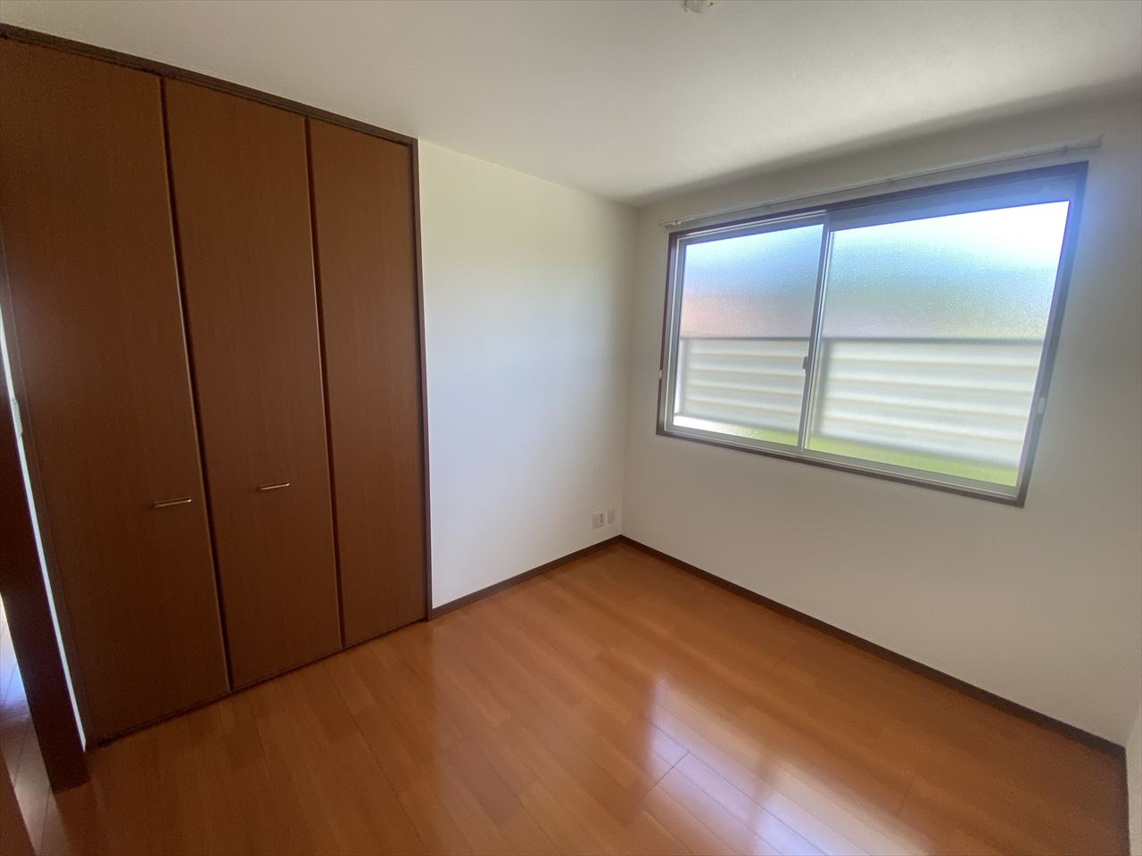 シャーメゾン高屋　Aの寝室