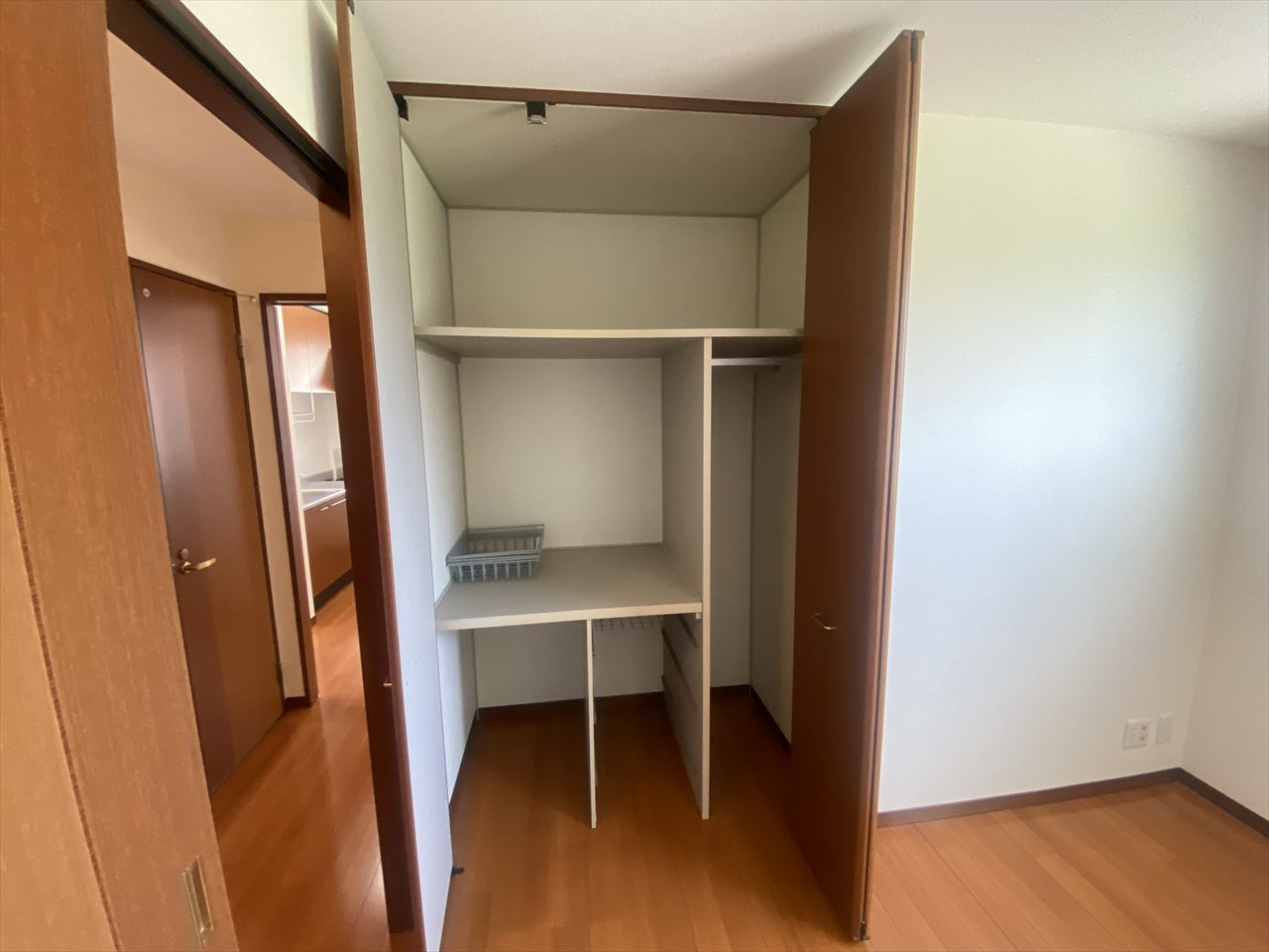 シャーメゾン高屋　Aの収納