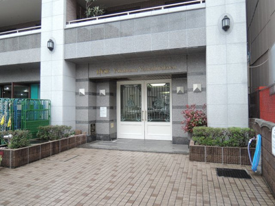 【エントランス】 | リブゼ横浜山下公園 | みなとみらい線「元街中華街」駅徒歩4分の好立地！JR根岸線「石川町」駅徒歩9分の2線2駅利用可能！