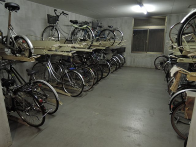 【その他共用部分】 | リブゼ横浜山下公園 | 駐輪場