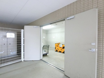 【その他共用部分】 | ルネサンスシティ横浜α | ゴミ置き場