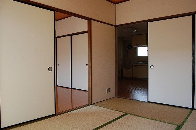 【居間・リビング】 | 向陽ビル