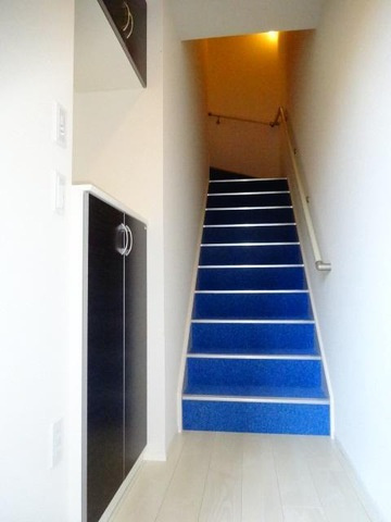 グラス・ニコルの玄関