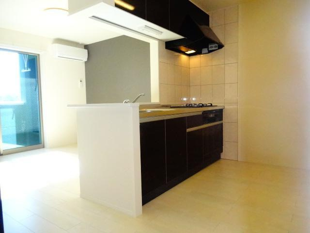 グラス・ニコルの居間・リビング