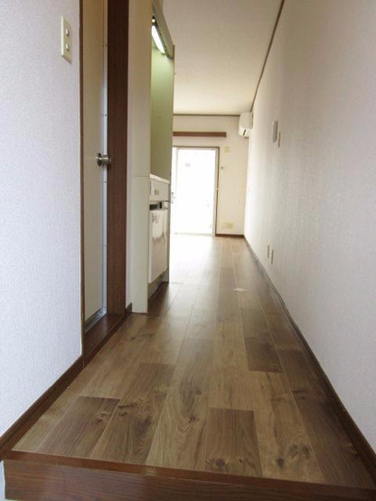 【玄関】 | ラビアン栄町