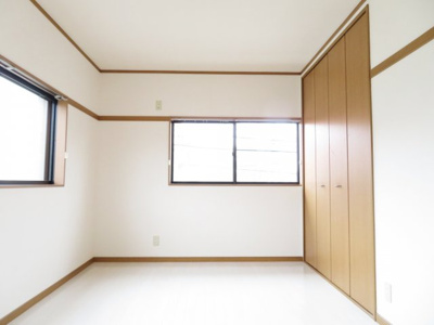 【洋室】 | ガーデンフラット | 北洋室