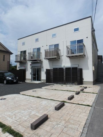坂戸市花影町のアパート