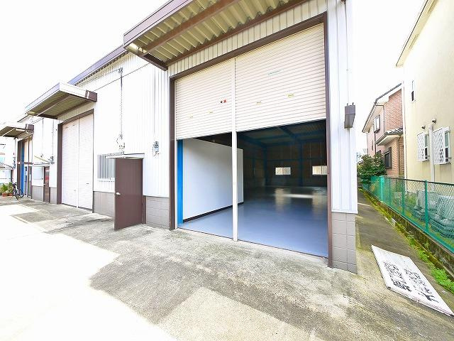 西長柄町倉庫Ⅴのエントランス