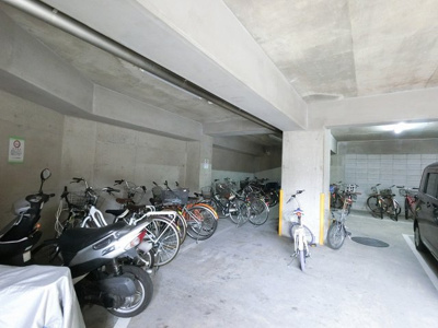 【その他共用部分】 | アールプラザ弘明寺 | バイク置き場