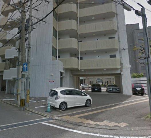 エンクレスト吉塚駅前2の駐車場