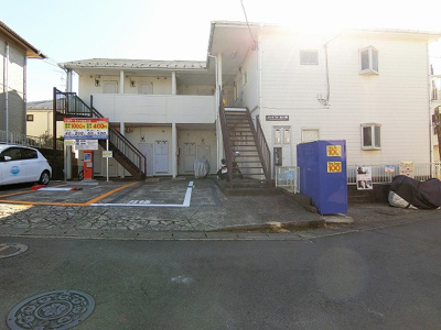 【その他共用部分】 | ハイツ石塚 | 敷地内空きスペースに自転車・バイク駐輪可♪※料金等の詳細要問合せ