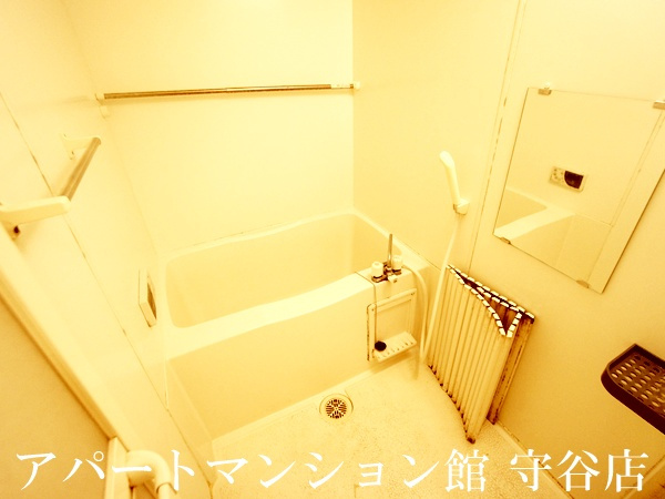 アプローズスクエアＣの浴室