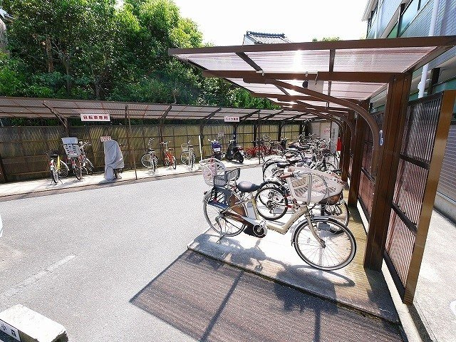 ラ・サンフォニーのその他共用部分|自転車置き場