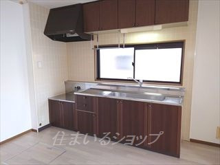 広島市安佐北区落合２丁目のアパートのキッチン