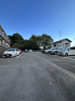 【駐車場】 | いつでも目の届く敷地内に駐車場があります♪お車をお持ちのファミリーさんにオススメです☆