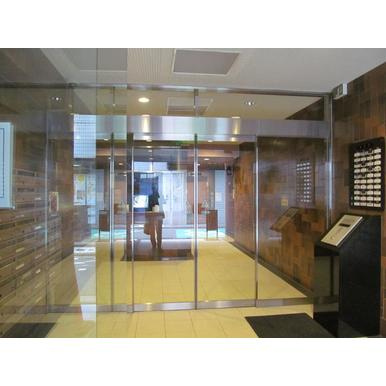 【エントランス】 | ライオンズマンション天神 | 建物の内部です