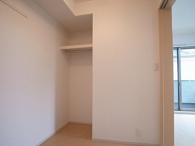 ソイビーンズ　ウッドの寝室