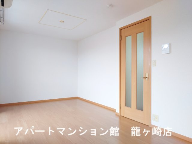 さくらヒルズの居間・リビング