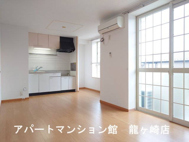 さくらヒルズの居間・リビング