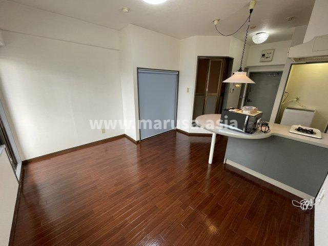 シーラカンスKANDYの居間・リビング