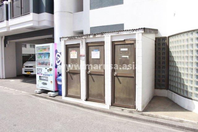 シーラカンスKANDYの玄関