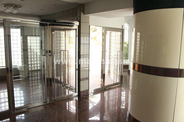 シーラカンスKANDYのエントランス