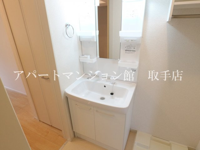 ヴィスタブライトAの独立洗面台