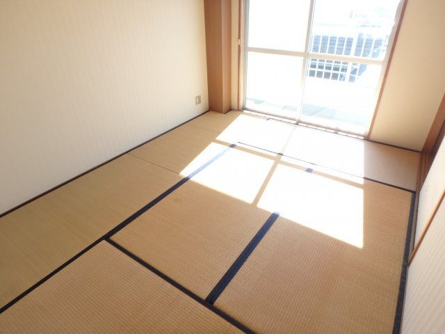 マンションニイミの和室