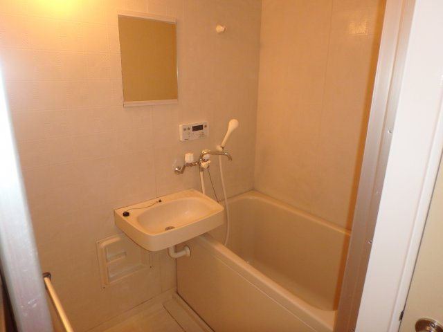 ＫＩＲＡＫＵハイツ宮路の浴室