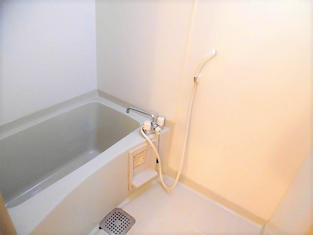 ウエストコート昭島の浴室